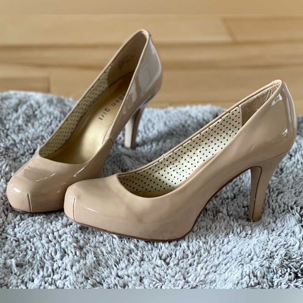 Madden Girl patent nude Getta pumps, 6.5, excellent condition